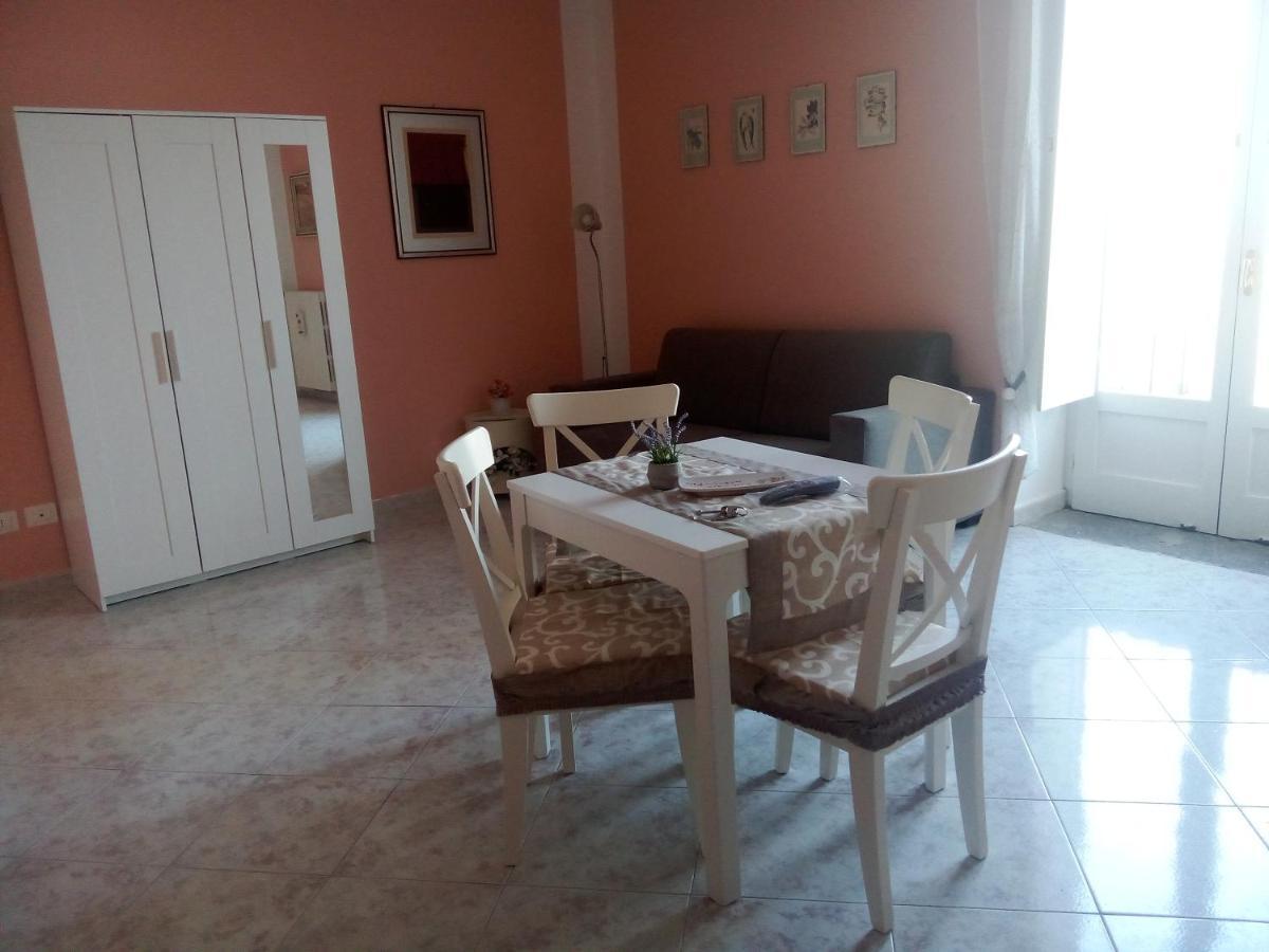 Appartement Al Crocifisso...Da Nonna Pia à Salernes Extérieur photo